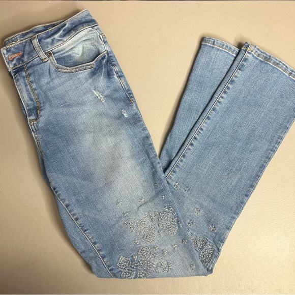 Sundance Denim Blue Jeans Distressed Knee White Embroidered Womens Size 0 - Picture 1 of 9